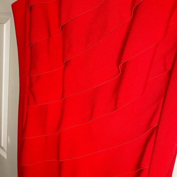 CALVIN KLEIN Red Asymmetric Ruffle Sleeveless Sheath Dress - Picture 5 of 16